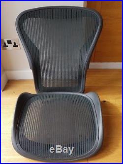 Herman Miller Aeron Chair Green Mesh In Size B Seat Pan And Back