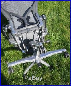 043 Herman Miller Aeron Office Desk Chair Black Top Aluminum Base Adjustable Arm