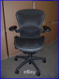 10 Herman Miller AERON Chairs Fully Featured In BLACK Size B