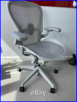 $1490 Remastered Herman Miller Aeron Size B Fully Loaded Perfect condition
