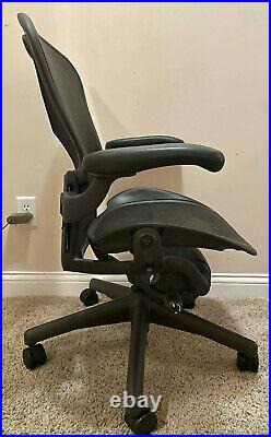 2005 Herman Miller Classic Aeron Office Chair Basic Model B Medium Size