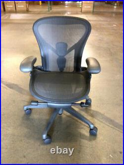 Aeron Chair by Herman Miller (XOUT-AER1A13DFALPG1G1G1BBLAP231032119)