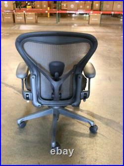 Aeron Chair by Herman Miller (XOUT-AER1A13DFALPG1G1G1BBLAP231032119)