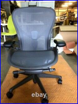 Aeron Chair by Herman Miller (XOUT-AER2C23DWALPG1G1G1BBBK2310321XV)