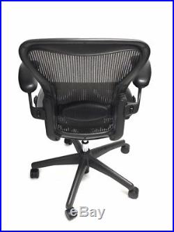 Aeron Fully-Loaded Lumbar Support Size B Grey Mesh (3D02) By Herman Miller