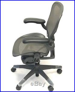 Aeron Fully-Loaded Lumbar Support Size B Silver Mesh (3D13) By Herman Miller