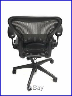 Aeron Fully-Loaded Lumbar Support Size C Grey Mesh (3D02) By Herman Miller