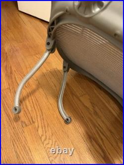 Authentic Seat for Herman Miller Classic Aeron Size C Large (Titanium Gray)