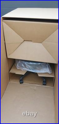 BRAND NEW IN THE BOX FULLY LOADED Herman Miller Aeron Office Chair B GRAPHITE BRAND NEW IN THE BOX FULLY LOADED Herman Miller Aeron Office Chair B GRAPHITE