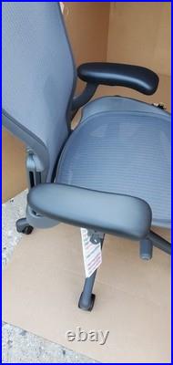 BRAND NEW IN THE BOX FULLY LOADED Herman Miller Aeron Office Chair B GRAPHITE BRAND NEW IN THE BOX FULLY LOADED Herman Miller Aeron Office Chair B GRAPHITE