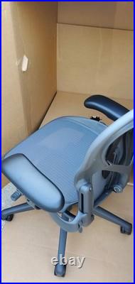 BRAND NEW IN THE BOX FULLY LOADED Herman Miller Aeron Office Chair B GRAPHITE BRAND NEW IN THE BOX FULLY LOADED Herman Miller Aeron Office Chair B GRAPHITE