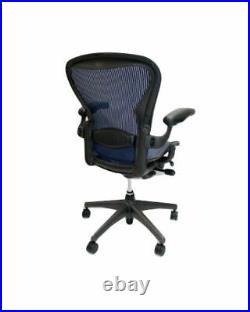 Blue Herman Miller Aeron Mesh Office Desk Chair Medium Size B semi adjust lumbar