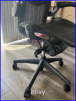 FULLY LOADED Herman Miller Aeron Size B READ DESCRIPTION