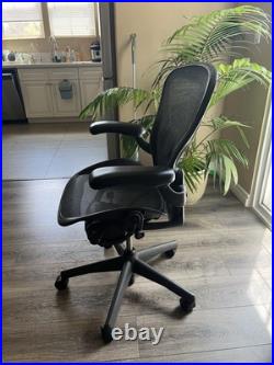 FULLY LOADED Herman Miller Aeron Size B READ DESCRIPTION