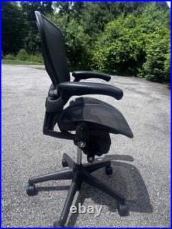 Fully Loaded Herman Miller Aeron Ergonomic Office Desk Chair Size B Fully Loaded Herman Miller Aeron Ergonomic Office Desk Chair Size B