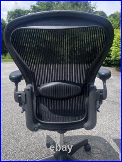 Fully Loaded Herman Miller Aeron Ergonomic Office Desk Chair Size B Fully Loaded Herman Miller Aeron Ergonomic Office Desk Chair Size B