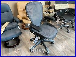 Genuine Herman Miller Aeron Office Desk Task Chair Graphite Platinum Large C