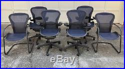 Group of 6 Herman Miller Aeron Office Desk & Side Chairs Cobalt Blue sz B Lot