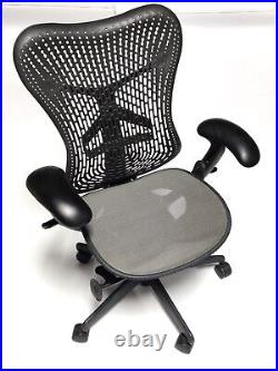 HERMAN MILER Mirra Office Chair Graphite (aeron) highly adjustable Full Mesh