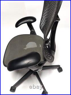 HERMAN MILER Mirra Office Chair Graphite (aeron) highly adjustable Full Mesh