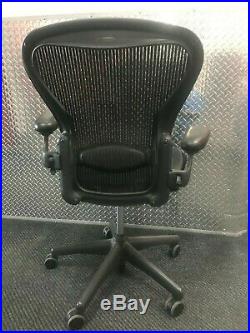 HERMAN MILLER AERON EXECUTIVE CHAIR in EXCELLENT CONDITION-A