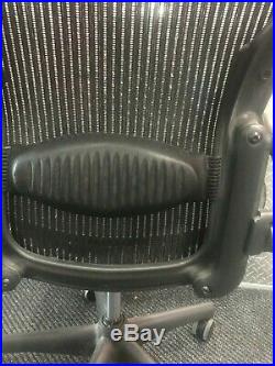 HERMAN MILLER AERON EXECUTIVE CHAIR in EXCELLENT CONDITION-A