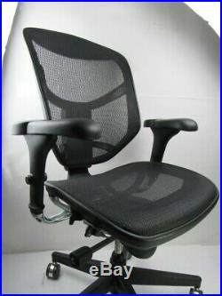 HERMAN MILLER Aeron CHAIR 1010-000179 ADJUSTABLE OFFICE CHAIR