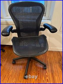 HERMAN MILLER Classic AERON Chair, Size B, USED