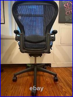 HERMAN MILLER Classic AERON Chair, Size B, USED