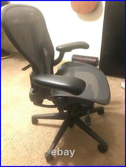 Hereman Miller Aeron Remastered (2020) Size B, Fully Loaded, excellent condition