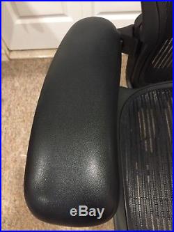 Herman Miller AE123AWB Aeron office chair medium size B adjustable LOCAL PICKUP