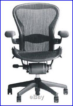 Herman Miller AERON Chair HIGHLY ADJUSTABLE In Size B In Black
