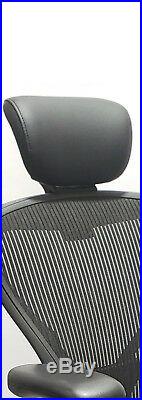 Herman Miller AERON Chair Size B Posturefit Headrest Soft Casters