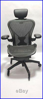 Herman Miller AERON Chair Size C Posturefit Headrest Soft Casters Gray Mesh