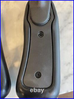 Herman Miller Aeron Adjustable Arm Rests LH & RH Graphite From Size B Chair OEM