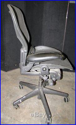 ^^ Herman Miller Aeron Adjustable Black Medium Chair Parts/repair (ar38)
