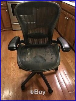 Herman Miller Aeron Chair BLACK Size B Fully Adjustable & Lumbar