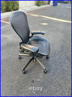 Herman Miller Aeron Chair Classic Size B (Black Chair) Lumbar