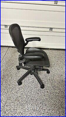 Herman Miller Aeron Chair Classic Size B Fully Loaded (Black Chair) Lumbar