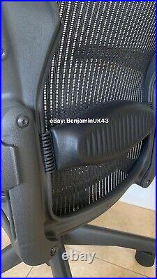 Herman Miller Aeron Chair Excellent Condition Size B Fully Adjustable