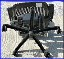 Herman Miller Aeron Chair Fully Adjustable Lumbar Support- Size B Very Good