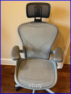 Herman Miller Aeron Chair Fully Loaded/Posturefit & Headrest (Size B)