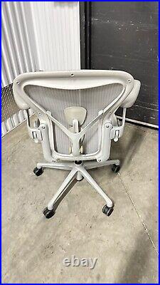 Herman Miller Aeron Chair Fully Loaded Remastered Size A posturefit Leather Arm
