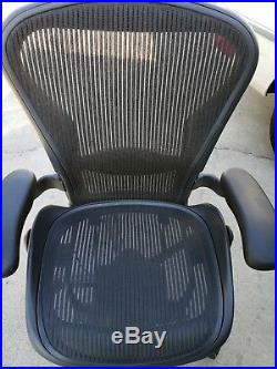 Herman Miller Aeron Chair Medium Size B Fully Adjustable Lumbar. Perfect, 9.5/10