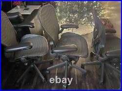 Herman Miller Aeron Chair Posturefit Fully Loaded with Tab Size B Tuxedo Mesh