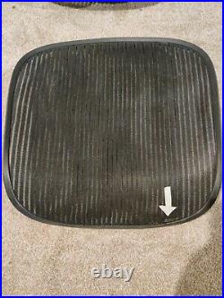 Herman Miller Aeron Chair Seat mesh black pellicle with blemish Size B medium #204