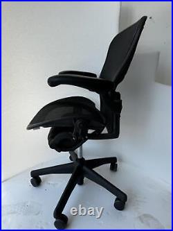 Herman Miller Aeron Chair Size B