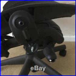 Herman Miller Aeron Chair Size B Adjustable Black