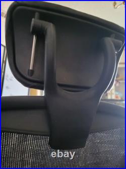 Herman Miller Aeron Chair Size B Adjustable Headrest Arms Tilt Limiter Lumbar