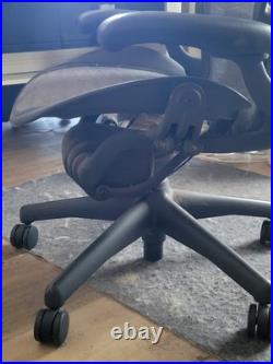 Herman Miller Aeron Chair Size B Adjustable Headrest Arms Tilt Limiter Lumbar